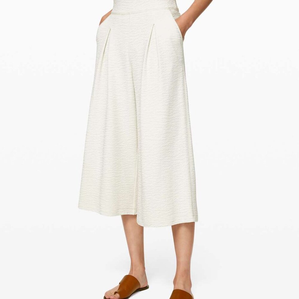 lululemon athletica Textured Cream Wide-Leg Cropped Pants
